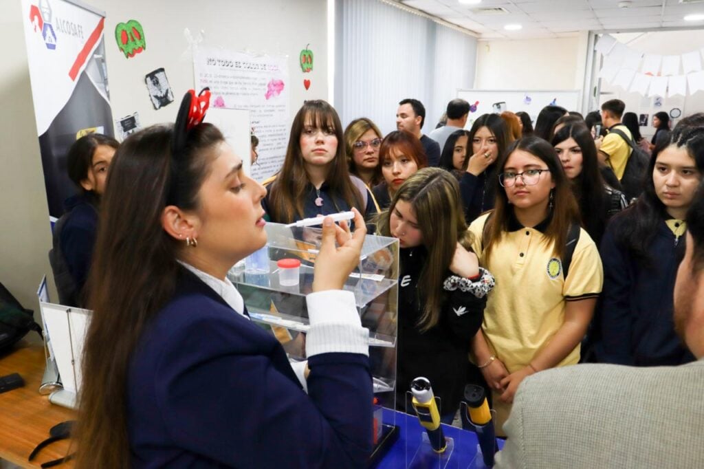 Alcosafe en la Feria Científica de la Universidad de Santiago junto a nuestro aliado Educleta